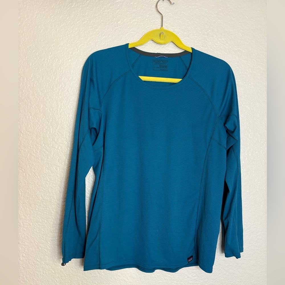 Patagonia Capilene Shirt Women Top Baselayer Long Sleeve Blue Thumb Holes